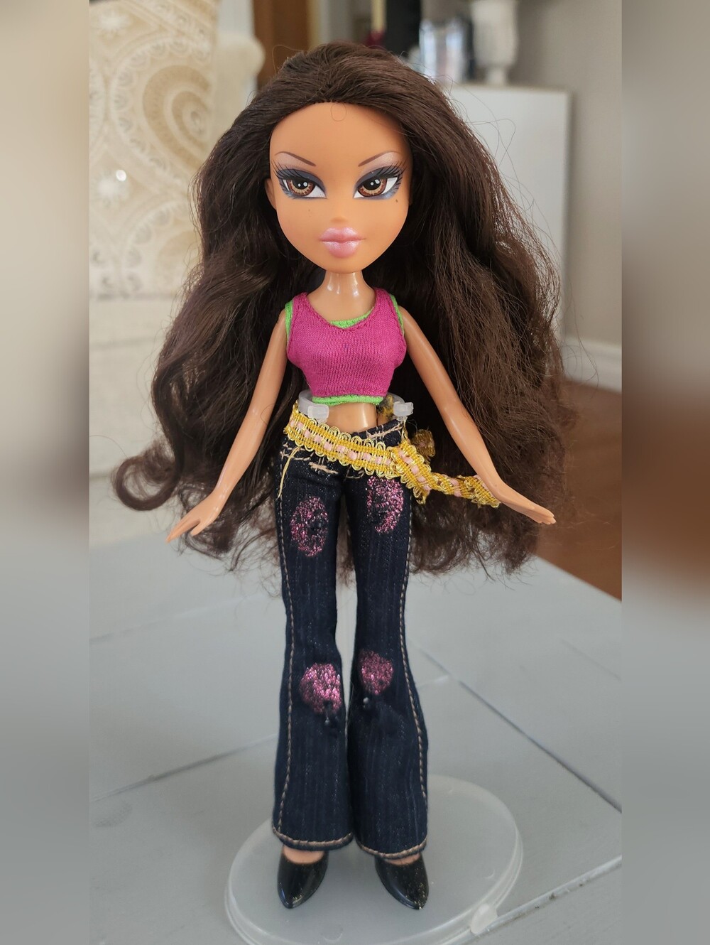 MGA Bratz Yasmin Doll W/ Flower Girlz Jeans 2009 Brown Eyes Beautiful